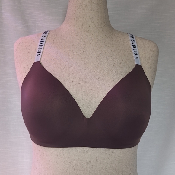Victoria's Secret Wireless Convertible Strap Bra‎ - Picture 1 of 8